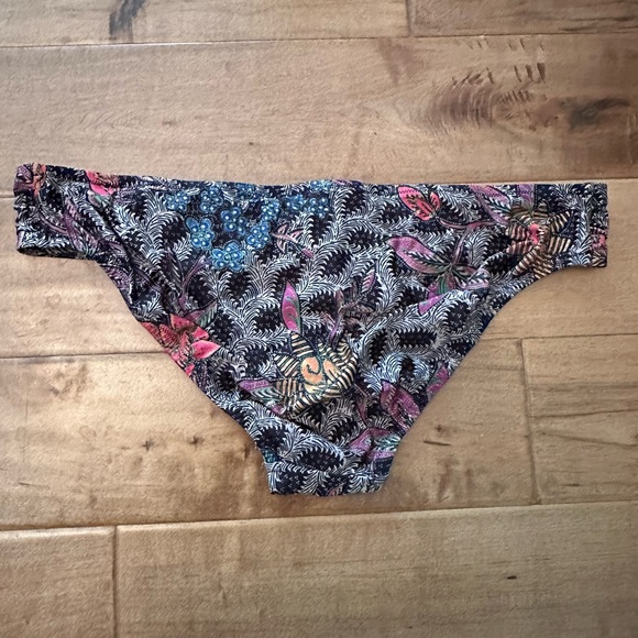 Like New Anthropologie Allihop Swim Ruched Bikini Bottom Black Paisley Print - Picture 7 of 16